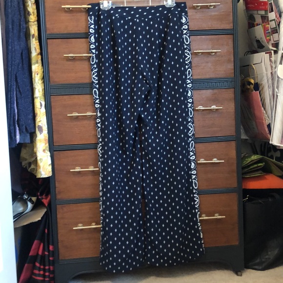 Cabi wide leg pants - Picture 3 of 7